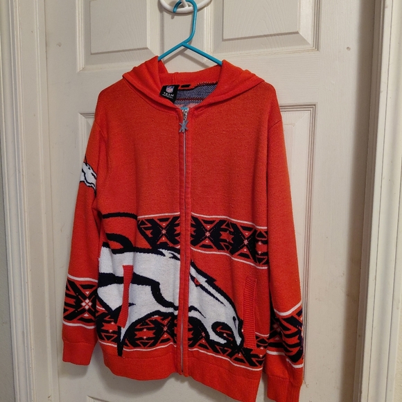 LADIES DENVER BRONCOS SWEATER LARGE - Picture 4 of 6